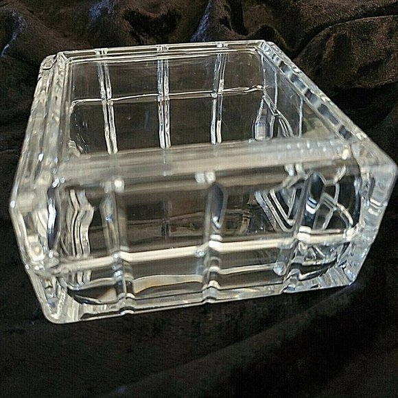 Vintage Avon 24% Lead Crystal Square Trinket Box With Lid ~ Made In France - Picture 1 of 6